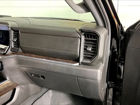 Certified 2022 GMC Sierra 1500 Elevation image 16