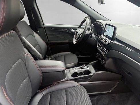 New 2026 Ford Escape ST-Line w/ Cold Weather Package AWD/4WD image 15