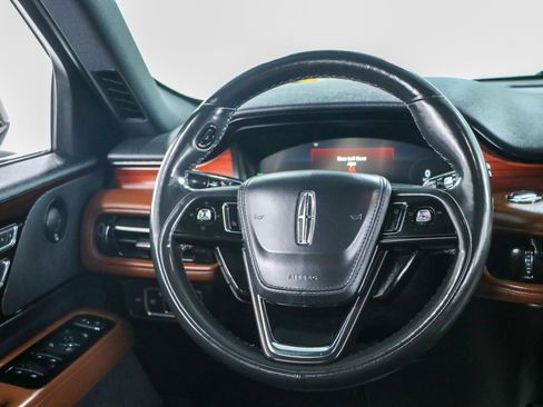 Used 2022 Lincoln Aviator Reserve w/ Equipment Group 201A AWD/4WD image 12