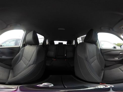Used 2025 Nissan Rogue SV FWD image 44