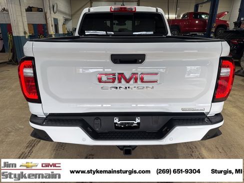 New 2026 GMC Canyon Elevation w/ Convenience Package image 7