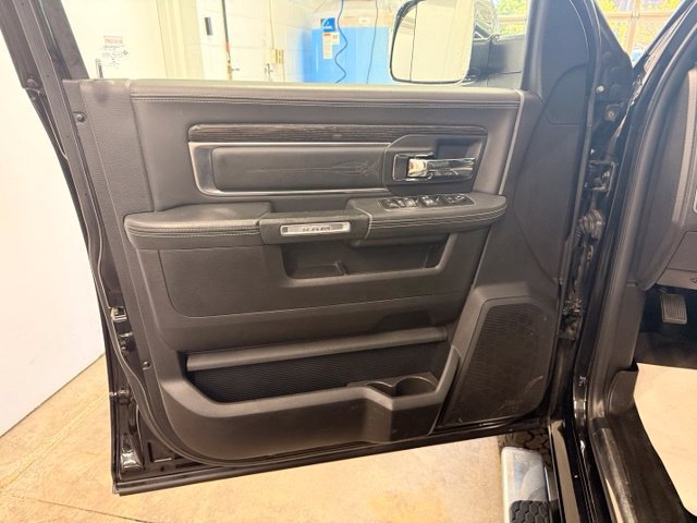 Used 2017 RAM 2500 Limited AWD/4WD image 9