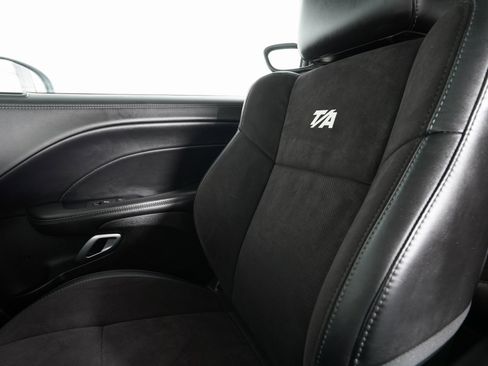 Used 2023 Dodge Challenger R/T Scat Pack w/ T/A Package image 25