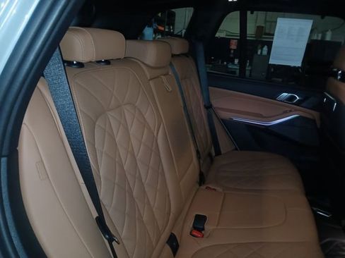 Used 2025 BMW X5 M60i image 52