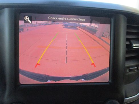 Used 2019 RAM 1500 Big Horn AWD/4WD image 24