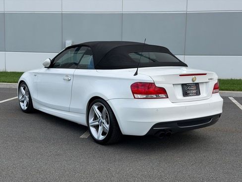 Used 2009 BMW 135i Convertible image 7