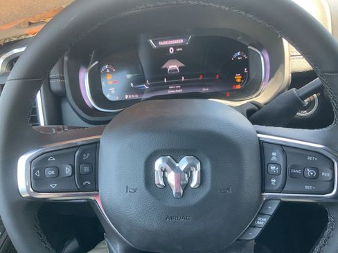 New 2025 RAM 2500 Laramie AWD/4WD image 23