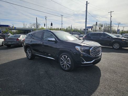 Used 2018 GMC Terrain Denali w/ Advanced Safety Package FWD image 7