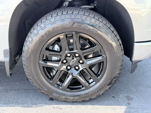 Used 2026 Chevrolet Silverado 1500 RST AWD/4WD image 37