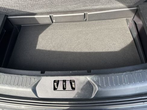 Used 2022 Ford Explorer Limited w/ Equipment Group 301A image 37