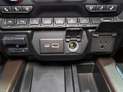 Used 2021 GMC Sierra 1500 SLT w/ SLT Premium Plus Package AWD/4WD image 27