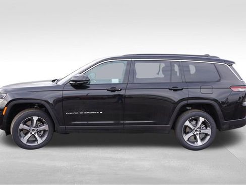 New 2026 Jeep Grand Cherokee L Limited AWD/4WD image 6
