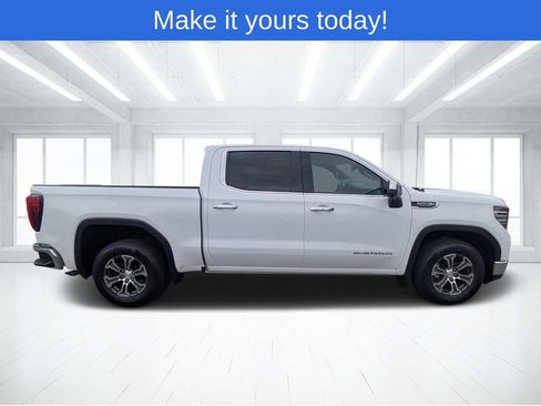 Used 2025 GMC Sierra 1500 SLT RWD image 2