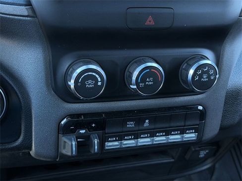 Used 2022 RAM 2500 Tradesman w/ Chrome Appearance Group image 25