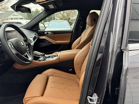 Certified 2023 BMW X6 xDrive40i w/ Premium Package image 12
