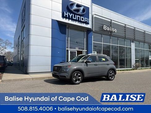 Used 2021 Hyundai Venue SEL w/ Cargo Package image 1