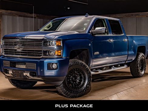 Used 2016 Chevrolet Silverado 2500 High Country w/ Duramax Plus Package image 5