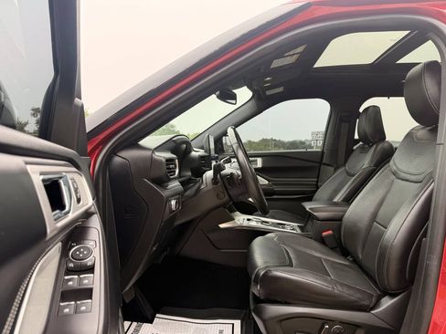 Used 2020 Ford Explorer ST w/ Premium Technology Package AWD/4WD image 12