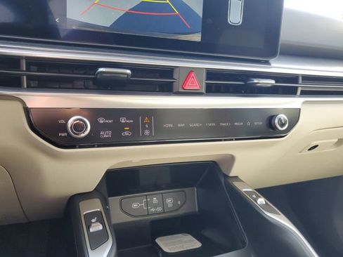 New 2026 Kia Sorento S w/ S Panoramic Sunroof Package image 24