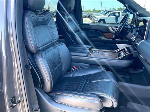 Used 2024 Lincoln Navigator Black Label AWD/4WD image 30