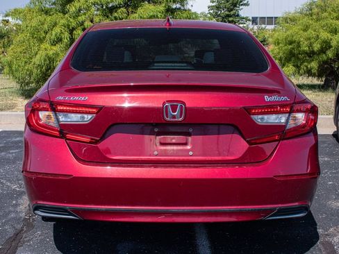 Used 2018 Honda Accord LX image 5