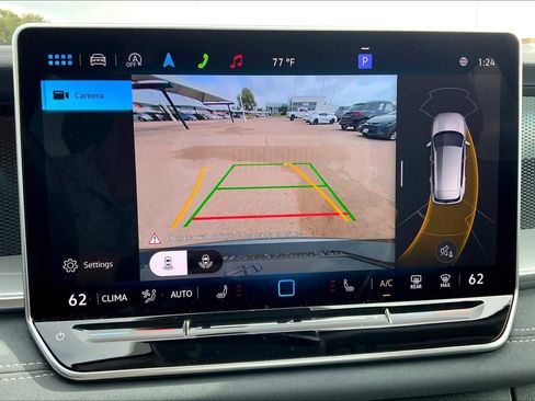 New 2025 Volkswagen Tiguan SE AWD/4WD image 19