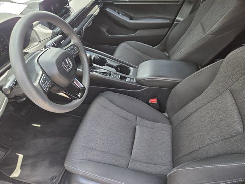 Used 2024 Honda Accord EX image 18