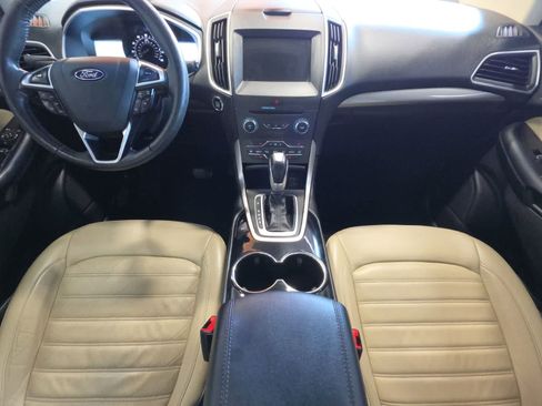 Used 2017 Ford Edge SEL w/ Equipment Group 201A AWD/4WD image 28