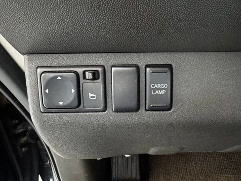 Used 2005 Nissan Frontier NISMO AWD/4WD image 13