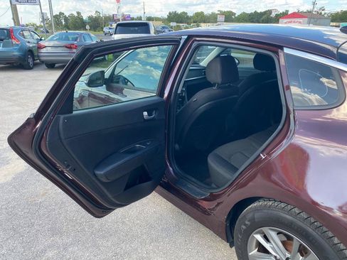 Used 2019 Kia Optima LX FWD image 13