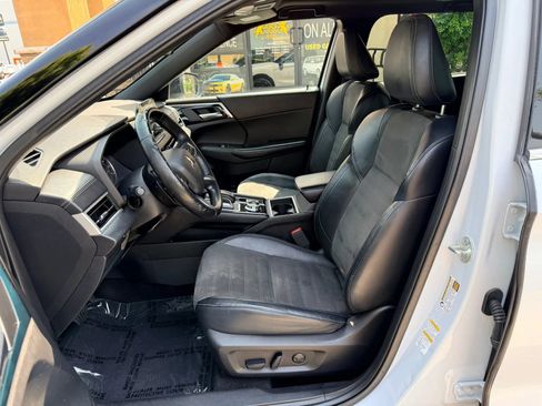 Used 2022 Mitsubishi Outlander SE FWD image 9