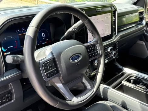 Certified 2025 Ford F250 Lariat w/ FX4 Off-Road Package AWD/4WD image 18