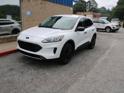 Used 2022 Ford Escape SE AWD/4WD image 3