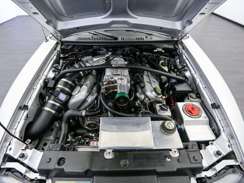 Used 2004 Ford Mustang Cobra RWD image 12