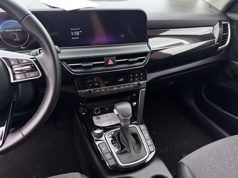 Used 2024 Kia Seltos S image 19