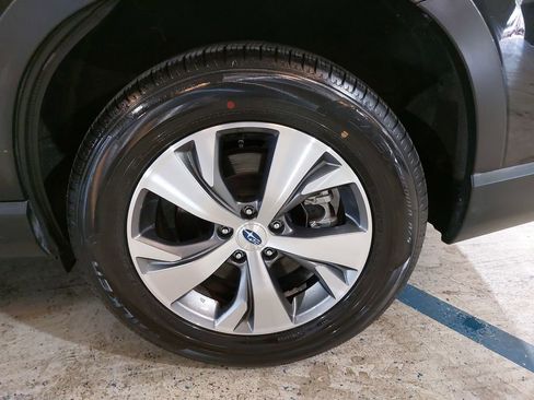 Used 2023 Subaru Ascent Premium w/ Convenience Package AWD/4WD image 35