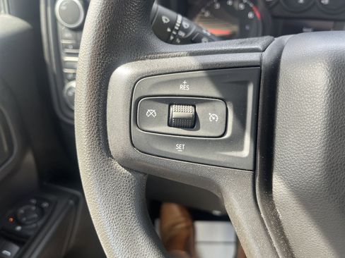 Used 2020 Chevrolet Silverado 1500 Custom Trail Boss w/ Custom Convenience Package AWD/4WD image 19