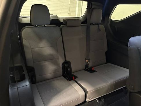 Used 2026 Chevrolet Traverse LT w/ Driver Confidence Package FWD image 34