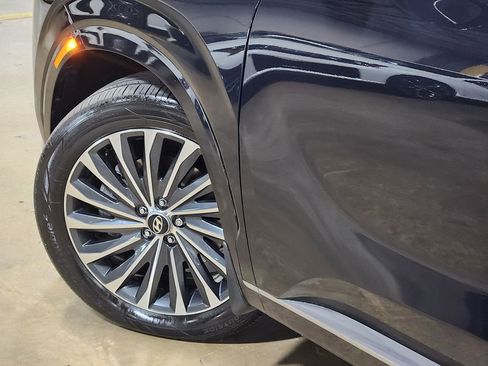 Used 2025 Hyundai Palisade Calligraphy FWD image 23