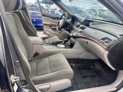 Used 2012 Honda Accord EX image 9