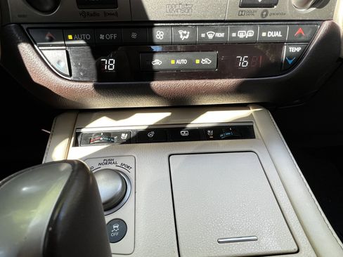 Used 2018 Lexus ES 350 w/ Luxury Package w/Wood Trim FWD image 27