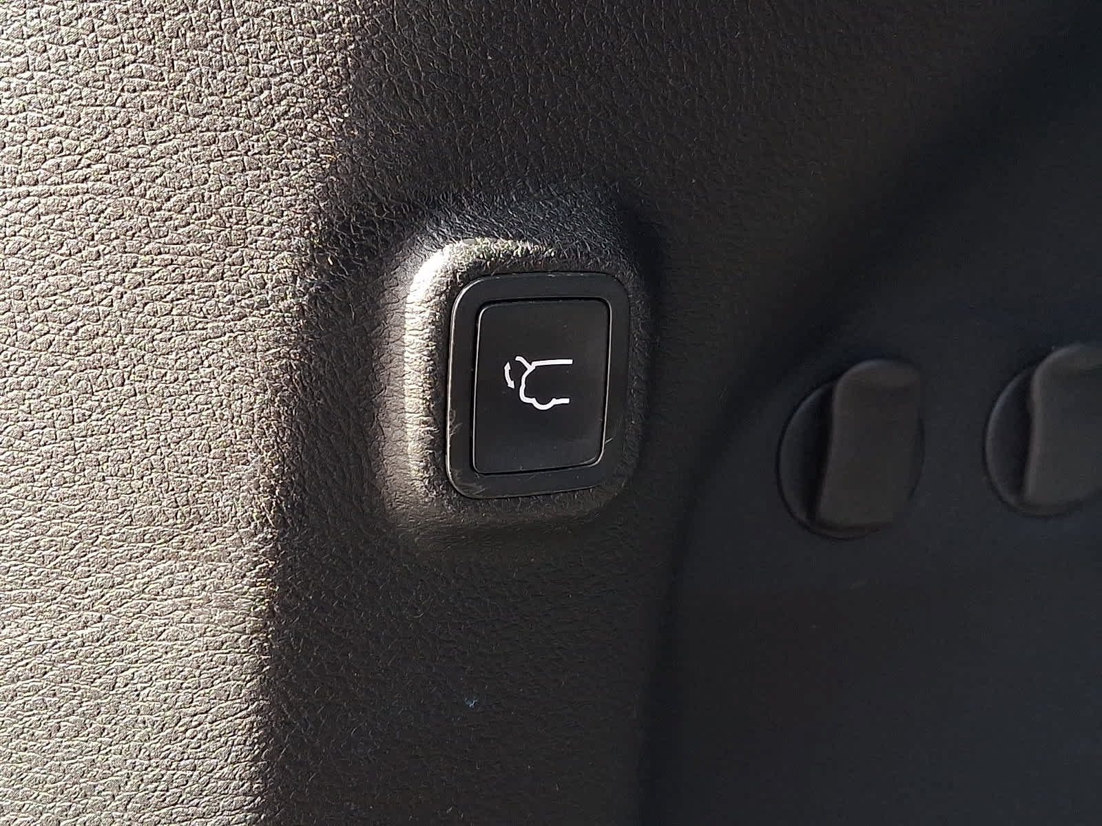 Used 2020 Jeep Cherokee High Altitude AWD/4WD image 32