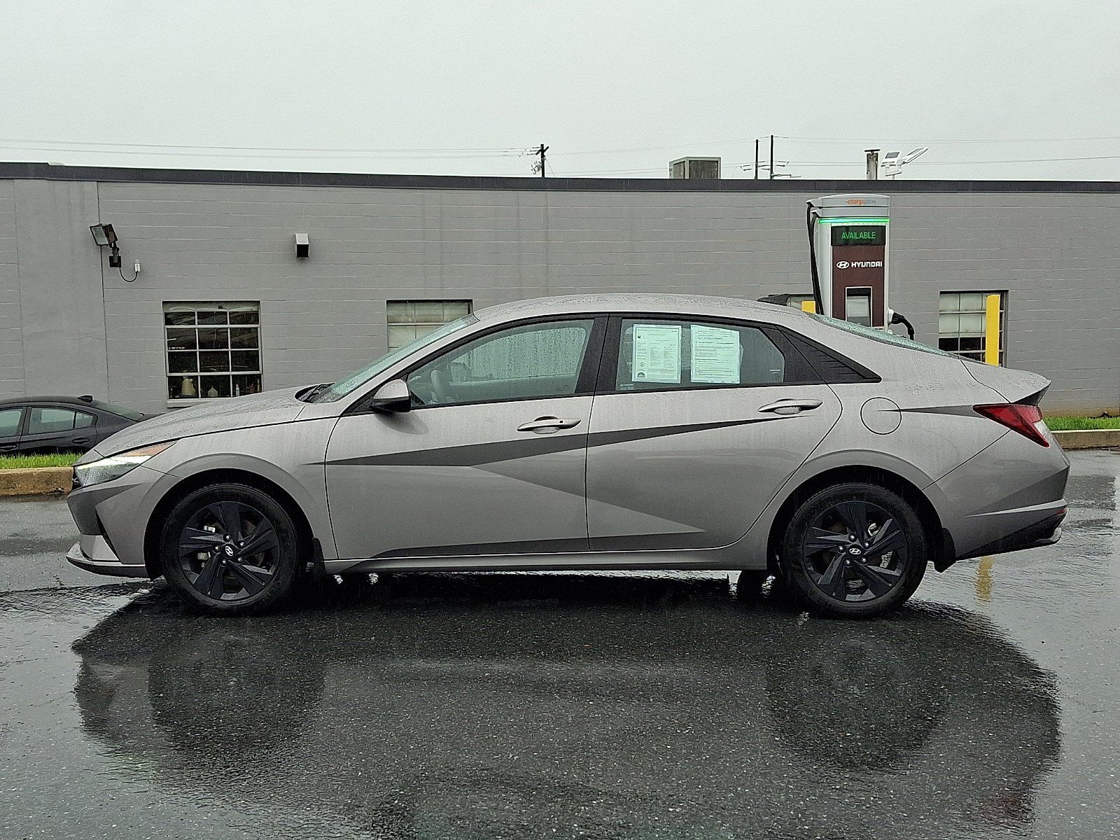 Certified 2023 Hyundai Elantra SEL FWD image 8