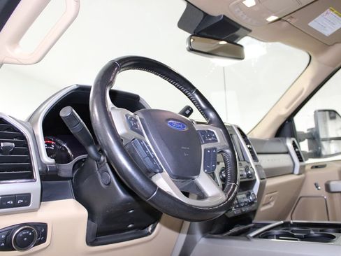 Used 2021 Ford F250 Lariat w/ Lariat Ultimate Package image 27