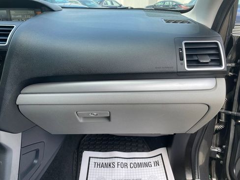 Used 2018 Subaru Forester 2.5i Premium image 30