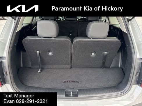 Used 2025 Kia Sorento S w/ Panoramic Sunroof Package image 11
