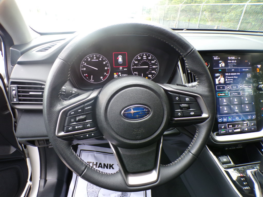 Used 2025 Subaru Outback Premium AWD/4WD image 12
