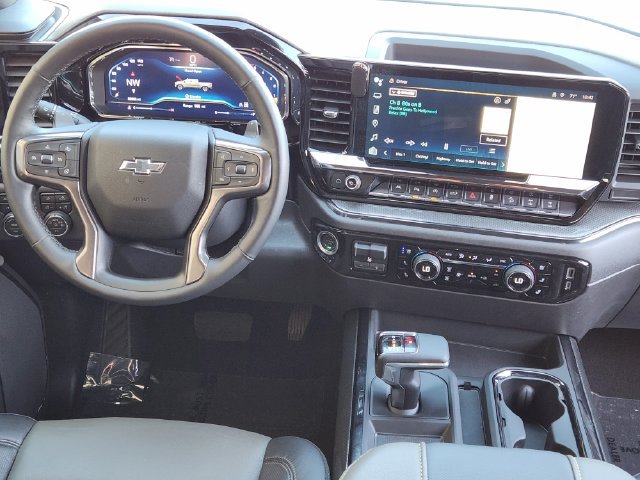 Used 2025 Chevrolet Silverado 1500 ZR2 w/ Technology Package AWD/4WD image 29
