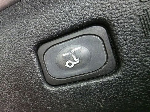 Used 2023 Ford Edge Titanium w/ Cargo Accessory Package AWD/4WD image 18