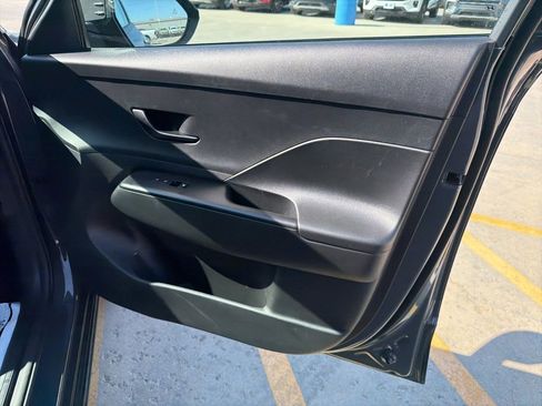 Used 2025 Hyundai Kona SEL image 23